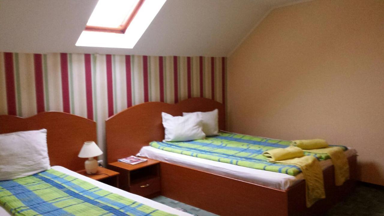 Motel Ioanis Mindruloc ภายนอก รูปภาพ