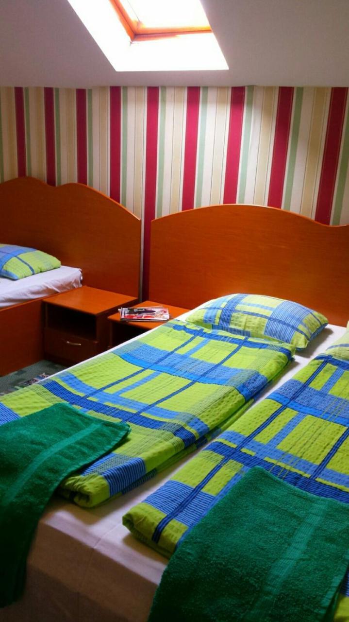 Motel Ioanis Mindruloc ภายนอก รูปภาพ